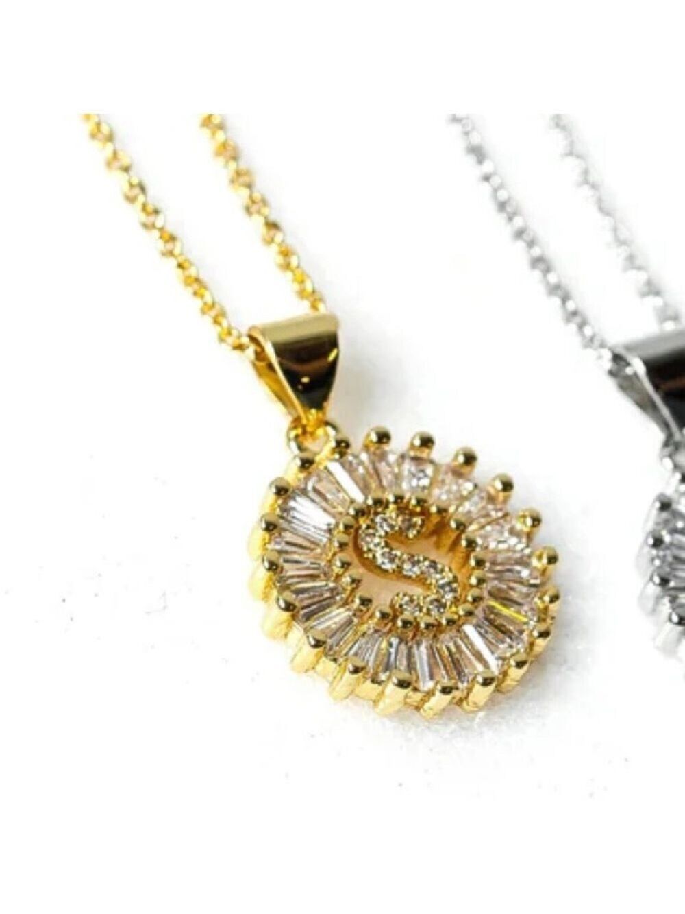 The Sis Kiss Mini Radiant initial S Necklace NWT